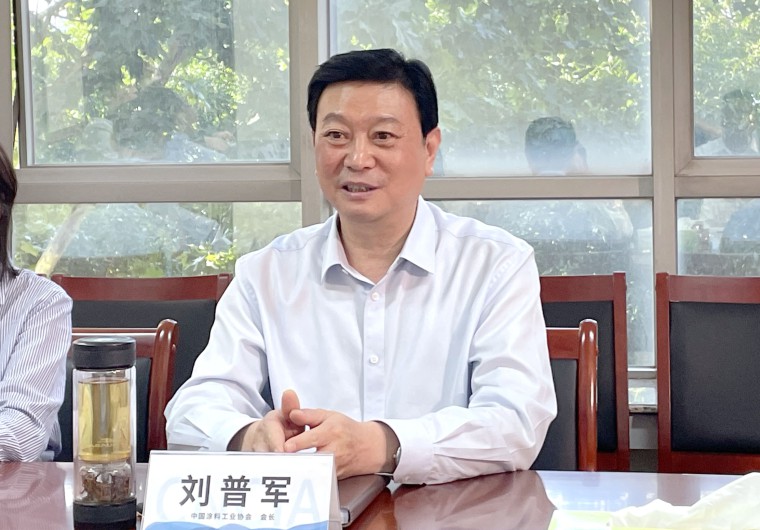 中國涂料工業(yè)協(xié)會會長劉普軍-okJPG